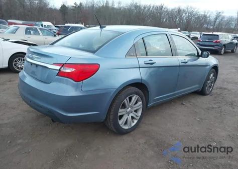 2011 Chrysler 200 Touring из США, поврежденный, VIN 1C3BC1FB0BN623983